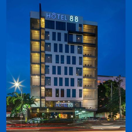 Hotel 88 Embong Malang Tunjungan Surabaya By Wh - Breakfast With The Best View On The Highest Floor And Strategic Location In The City Center Luaran gambar
