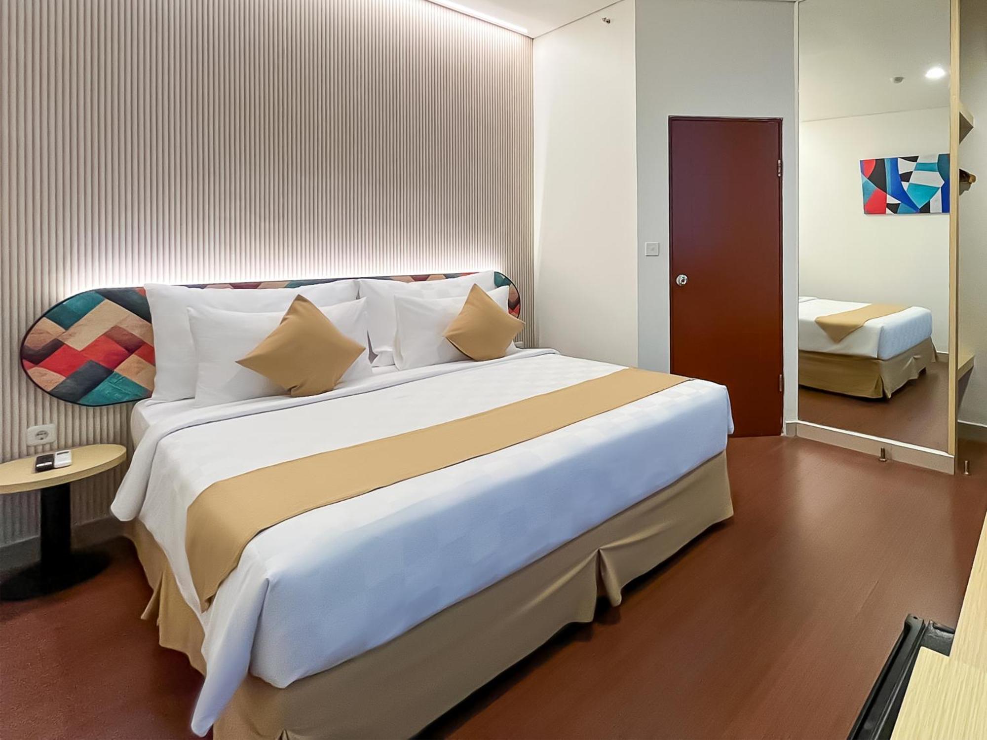 Hotel 88 Embong Malang Tunjungan Surabaya By Wh - Breakfast With The Best View On The Highest Floor And Strategic Location In The City Center Luaran gambar