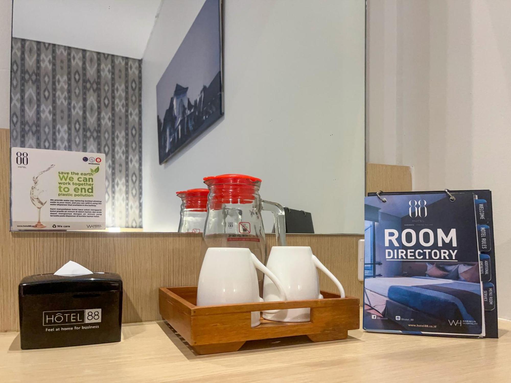 Hotel 88 Embong Malang Tunjungan Surabaya By Wh - Breakfast With The Best View On The Highest Floor And Strategic Location In The City Center Luaran gambar