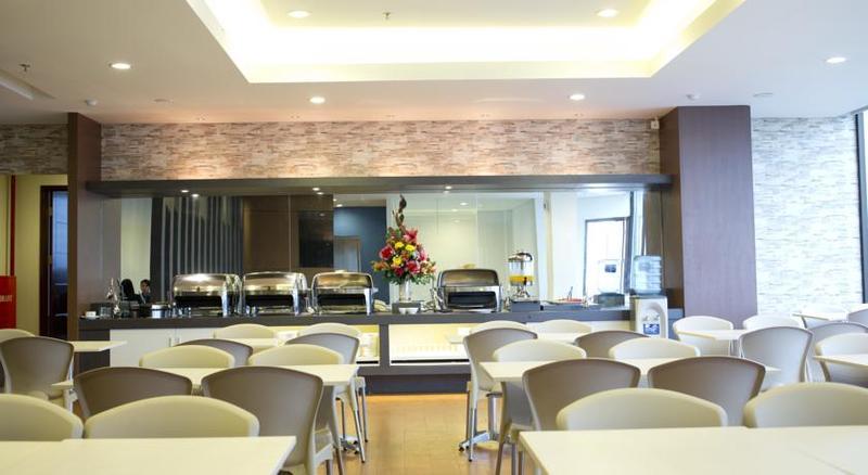 Hotel 88 Embong Malang Tunjungan Surabaya By Wh - Breakfast With The Best View On The Highest Floor And Strategic Location In The City Center Luaran gambar